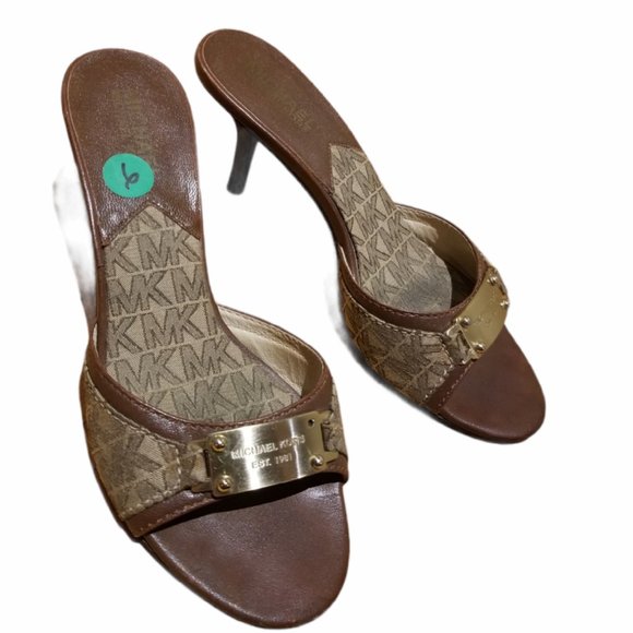 MICHAEL KORS Signature Heels (Size 6M) - Picture 2 of 8